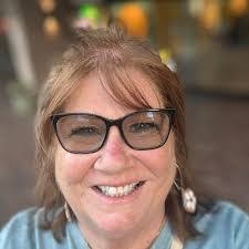 Robin Campbell's Instagram, Twitter & Facebook