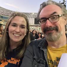 Stuart Michael Thomas（@stuthomasmusic）的照片· 2024年8月12日