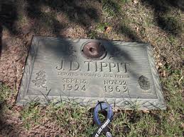 Modest Marker In Dallas Laurel Land Cemetery Marks The Grave Of Police Officer J D Tippit Shot While Attem Famous Tombstones Jfk Assassination Famous Graves