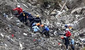 Cet appareil constitue la plus grande réussite du groupe européen airbus. Crash De La Germanwings Le Pere Du Copilote Conteste La These Du Suicide Le Quotidien