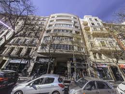 Cerca de las paradas de metro santo domingo y gran vía. Calle San Bernardo 117 Madrid Idealista