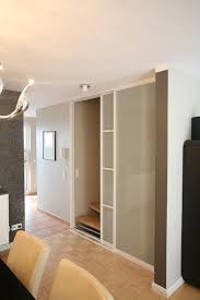 3 Teiliges Schiebeturenelement Vor Dem Treppenhaus Treppe Haus Schiebetur Treppenhaus