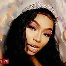 Listen to Cuban Doll