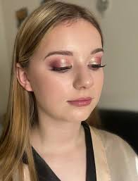 Hello everyone. I am a local beautician specialising in lashes, brows and  makeup. I have a few remaining November/December appointments. If you would  like some more info please message me 🖤 Beauty