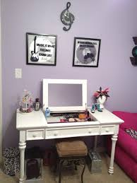 Rooms To Go Makeup Vanity