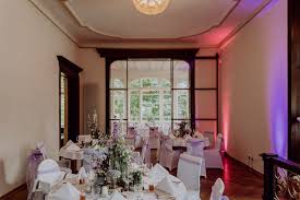 Villa Rosenthal Traumhafte Hochzeitslocation Mitten In Jena By Marie Thomas Fotografie Hochzeitslocation Hochzeit Wald Thuringen