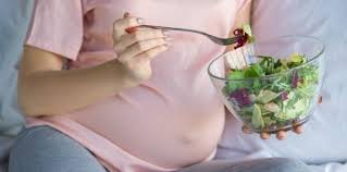Salad buah adalah kudapan sehat yang memiliki manfaat tinggi untuk ibu hamil. Sayuran Mentah Untuk Ibu Hamil Amankah Bagi Kesehatan Theasianparent Indonesia