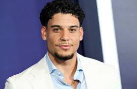 So I heard Megan Bayne split with her boyfriend Joey Janella and sorry Bruce  Ivy you're not her type or in her league 😂🤣