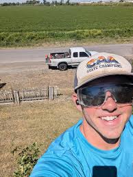 Anyone going around doing the gardens? Cutting the grass?