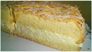 Ruck Zuck Bienenstich Der Suchtig Macht Bienenstich Rezept Kuchen Und Torten Rezepte Kuchen Rezepte Einfach