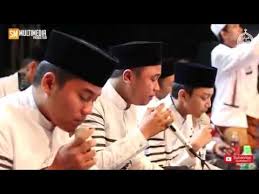 Remaja yang lahir pada 23 april 2004 ini, merupakan putra dari ahmad ulil abshor ishomuddin. Terbaru Syubbanul Muslimin Rindu Ayah Vocal Gus Azmi Askandar Youtube