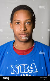African american boy basketball player hi-res stock photography and images 
