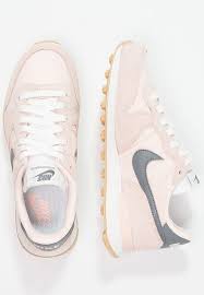 Chaussures Nike Sportswear INTERNATIONALIST - Baskets basses - sunset  tint/cool grey/summit white corail: 90,00 € chez… | Nike free shoes, Trendy  sneakers, Sneakers