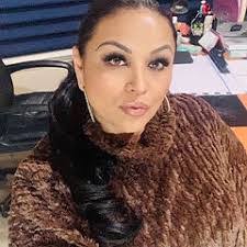 Adelina Arnold's Instagram, Twitter & Facebook