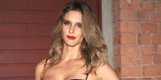 Fernanda's birth flower is rose. Who Is Fernanda Lima Dating Fernanda Lima Boyfriend Husband