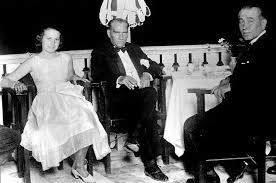 Mustafa kemal atatürk, türk asker, devlet adamı ve türkiye cumhuriyeti'nin kurucusu ve ilk cumhurbaşkanı. Fethi Okyar Commissioned Liberal Faithful Kemalist Daily Sabah
