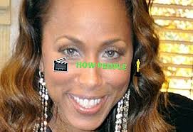Bindi sue irwin ist das erste kind von steve irwinund sie arbeitet sehr hart daran, das erbe ihres vaters zu bewahren. Marjorie Harvey Wiki Alter Steve Harveys Frau Bio Familie Fakten
