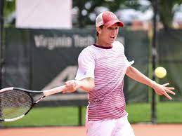 For awesome tennis stats on upcoming tennis matches, enter your email Local Tennis Blacksburg S Thompson Roanoke S Cartledge Have Adventurous Day At Junior Event High Schools Roanoke Com