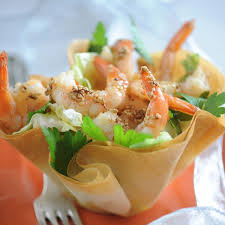 Decouvrez La Recette Coupelles Croustillantes De Gambas Au Sesame Sur Cuisineactuelle Fr Recette Facile Et Rapide Recettes De Cuisine Recette