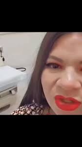 Que no mueran estos clásicos, así como cuando do Edgar Garcia pidió la mano  de Karla Erazo en HCH @karlaerazotv Y por si preguntan, pues siiiii se  casaron😬 solo que en aquel