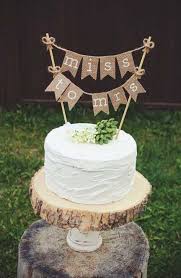 New Wedding Cakes Rustic Burlap Bridal Shower 31 Ideas In 2020 Bridal Shower Cake Topper Bridal Shower Cakes Rustic Bridal Shower Rustic