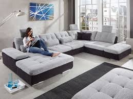 Eine wohnlandschaft ist hier wesentlich flexibler, es gibt keine festen sitzplätze, es kann auch im notfall zusammengerückt werden, um auch gästen platz zu bieten, wo eigentlich keiner zur. Pin Auf Mamamamamamama