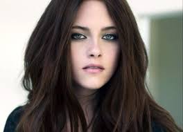 Makeup For Fair Skin Brown Hair And Green Eyes Dark Hair Pale Skin Pale Skin Hair Color Hair Color For Fair Skin