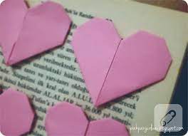 Kağıttan kitap ayracı yapımı çinar yapraği nasıl yapılır ? Kagittan Kalpli Origami Kitap Ayraci Yapimi 10marifet Org Da