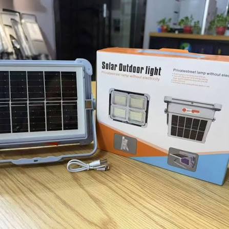 SOLAR OUTDOOR LIGHT