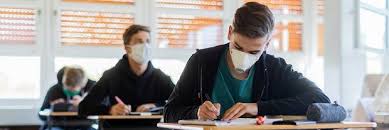 Die zahl der neuinfektionen muss kleingehalten werden. Wie Gehen Die Schulen Mit Der Maskenpflicht Um Domradio De Katholische Nachrichten