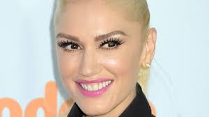 Find the best gwen build guides for s11 patch 11.8. Gwen Stefani Before And After The Skincare Edit
