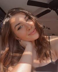 Emma Vaughn's Instagram, Twitter & Facebook