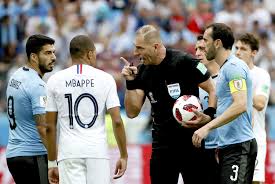 Diese seite liefert eine übersicht über alle einsätze des schiedsrichters néstor pitana in der saison 20/21 inklusive der gezeigten karten und der gegebenen elfmeter. La Curiosa Historia De La Roca Argentina Que Pitara La Final Del Mundial