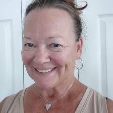 Growing Pineapple Plants from Tops