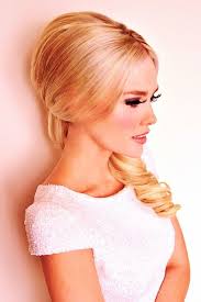 Hence, the women of this era wore very attractive hairstyles that allowed them to flaunt their long hairs. 44 Awesome Vintage Wedding Hairstyles Ideas Weddingomania
