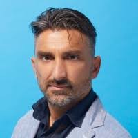 400+ perfiles de «Sciamanna»