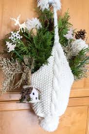 Some are diy and rustic with snow, simple, easy, with hydrangeas, poinsettias, for farmhouse, lambs ear, burlap, snow, glitter, gold, silver, soft pink for winter, pine cones and so much more. Creative Non Traditional Winter Wreath Ideas Sustain My Craft Habit