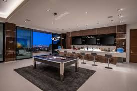 This property is not currently for sale or for rent on zillow. Bel Air Iconic Property Returns The Market For 67 5 Million Luxury Houses