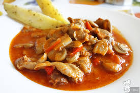 Para limpiar la molleja antes de cocinarla, comienza desinfectando el espacio de trabajo y las herramientas. Mollejas De Pollo A La Cerveza Receta Facil De Pollo En Salsa El Saber Culinario