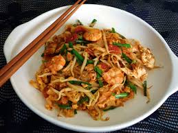 Oleh sebab itu kita boleh lihat pelbagai jenis makanan yang dijual dan ada di antara kita sendiri jarang dapat lihat melainkan di. 9 Makanan Khas Malaysia Yang Terkenal Dikalangan Wisatawan Reddoorz Blog