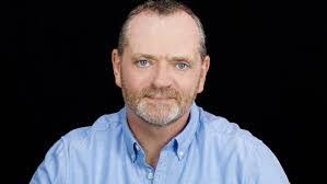 Francis Currie's Instagram, Twitter & Facebook