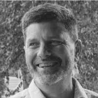 200+ perfiles de «Trevor Pe»