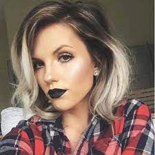 Go for a little brown on the top of your head and little the rest blonde. 50 Cool Ways To Wear Ombre If You Have Short Hair Hair Motive
