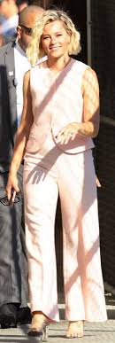 Community banks of colorado, a division of nbh bank, is proud to call the elizabeth area home. 72 Best Elizabeth Banks Style Images Elizabeth Banks Style Dresses