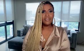 Love & hip hop star tommie lee just unveiled her new surgically enhanced backside, mto news has learned. Love And Hip Hop Atlanta Star Tommie Lee Accuses Akbar V Of Using Her Name For Clout