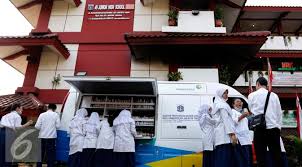 Sebagai contoh disini saya akan mendownload profil sekolah smp negeri 65 jakarta, maka untuk melakukannya silahkan anda ketikkan di google dengan kata kunci sebagai berikut data pokok smpn 65 jakarta. Sekjen Kpai Datangi Smp 49 Berikan Trauma Healing Kebakaran News Liputan6 Com