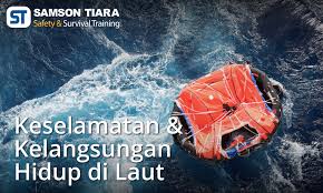 Pantai dengan ombak yang besar seperti ini seringkali bahkan menjadi tempat yang di buru oleh para surfers di dunia. Keselamatan Dan Kelangsungan Hidup Di Laut Samson Tiara
