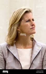 Mary Radcliffe's Instagram, Twitter & Facebook