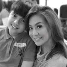 — alec zernikel (@shyguyyyyyy) august 15, 2021. Karen Davila Facebook