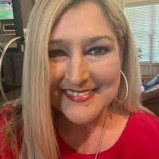 We are excited to announce that Aaron Moore is the new store manager here  at Hank's in Jonesboro! Be sure to stop by and tell him congratulations! 💙  HANK'S FINE FURNITURE 1808